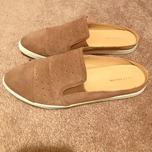 BCBG tennis shoe slides